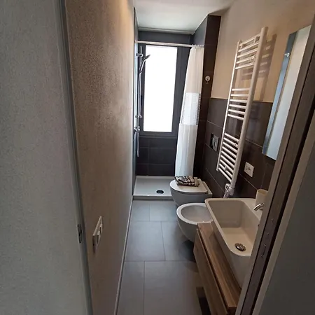 Appartamento Trilocale In Centro Vicino Al Parco Monte Urpinu *